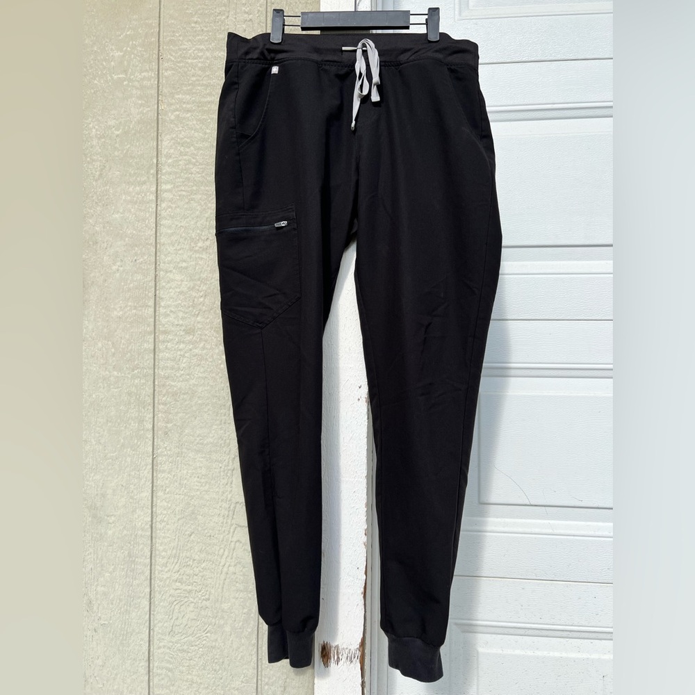 FIGS Black Zamora Joggers